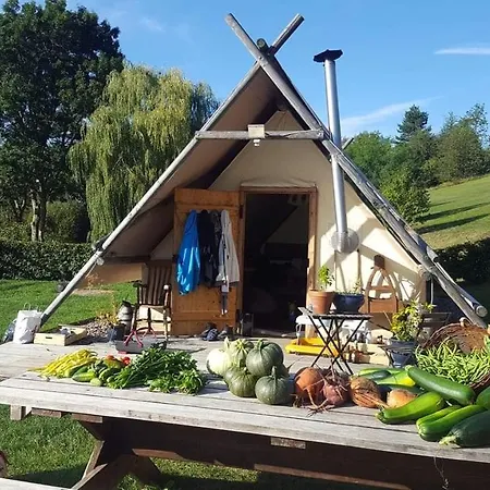 La P'tite Ferme De La Vie Tente de luxe Survie
